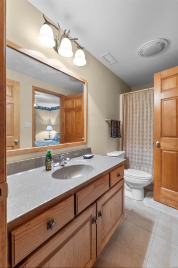 304 Timberlake Lane, Cape Girardeau, Missouri 63701, 5 Bedrooms Bedrooms, 13 Rooms Rooms,3 BathroomsBathrooms,Residential,For Sale,Timberlake,MAR24049670