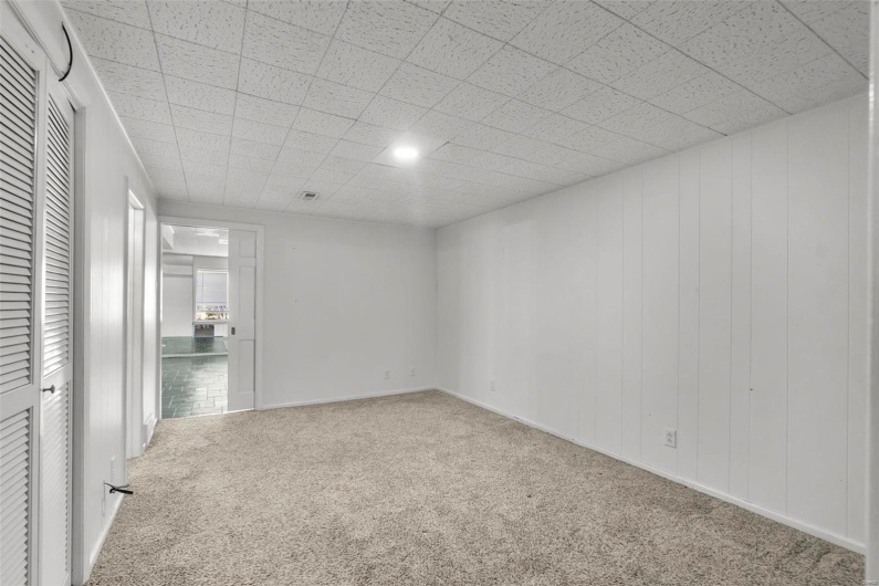 1331 Cape Rock Drive, Cape Girardeau, Missouri 63701, 3 Bedrooms Bedrooms, 6 Rooms Rooms,3 BathroomsBathrooms,Residential,For Sale,Cape Rock,MAR24033410