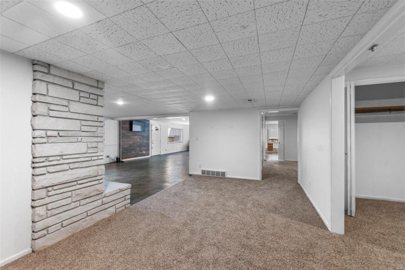 1331 Cape Rock Drive, Cape Girardeau, Missouri 63701, 3 Bedrooms Bedrooms, 6 Rooms Rooms,3 BathroomsBathrooms,Residential,For Sale,Cape Rock,MAR24033410