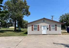 700 Kingshighway Street, Perryville, Missouri 63775, ,Commercial Sale,For Sale,Kingshighway,MAR24049770