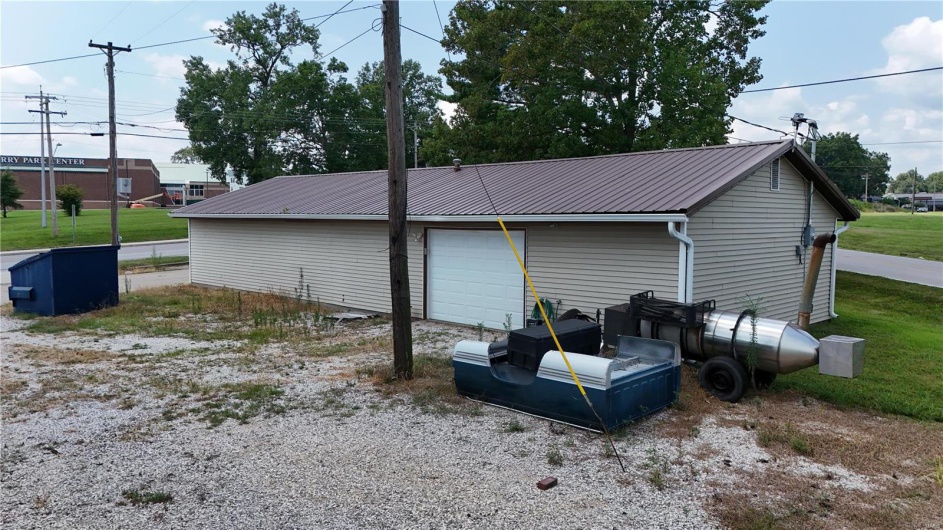 700 Kingshighway Street, Perryville, Missouri 63775, ,Commercial Sale,For Sale,Kingshighway,MAR24049770
