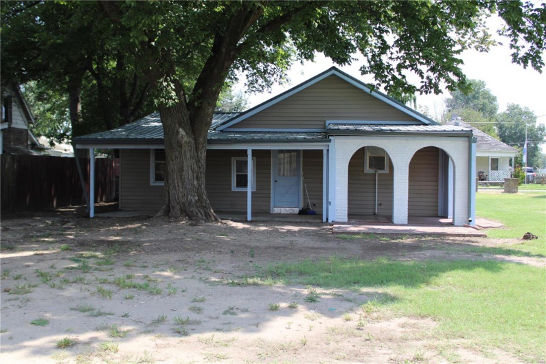 509 King Street, Kennett, Missouri 63857, 2 Bedrooms Bedrooms, 6 Rooms Rooms,2 BathroomsBathrooms,Residential,For Sale,King,MAR24049450