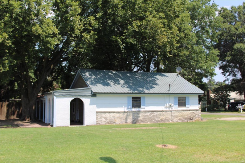509 King Street, Kennett, Missouri 63857, 2 Bedrooms Bedrooms, 6 Rooms Rooms,2 BathroomsBathrooms,Residential,For Sale,King,MAR24049450
