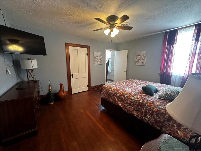 156 Main Street, Ironton, Missouri 63650, ,Residential Income,For Sale,Main,MAR24045334