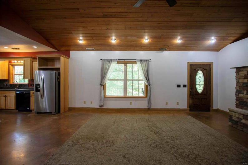 17800 County Road 527, Bloomfield, Missouri 63825, 2 Bedrooms Bedrooms, 10 Rooms Rooms,3 BathroomsBathrooms,Residential,For Sale,County Road 527,MAR24050032