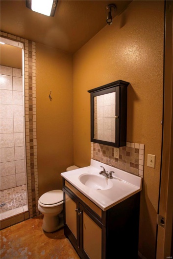 17800 County Road 527, Bloomfield, Missouri 63825, 2 Bedrooms Bedrooms, 10 Rooms Rooms,3 BathroomsBathrooms,Residential,For Sale,County Road 527,MAR24050032