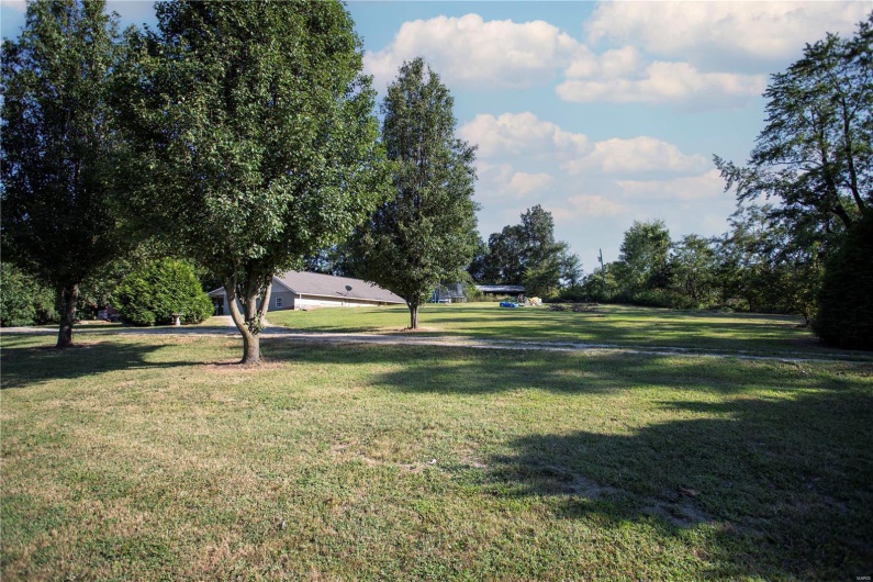 17800 County Road 527, Bloomfield, Missouri 63825, 2 Bedrooms Bedrooms, 10 Rooms Rooms,3 BathroomsBathrooms,Residential,For Sale,County Road 527,MAR24050032