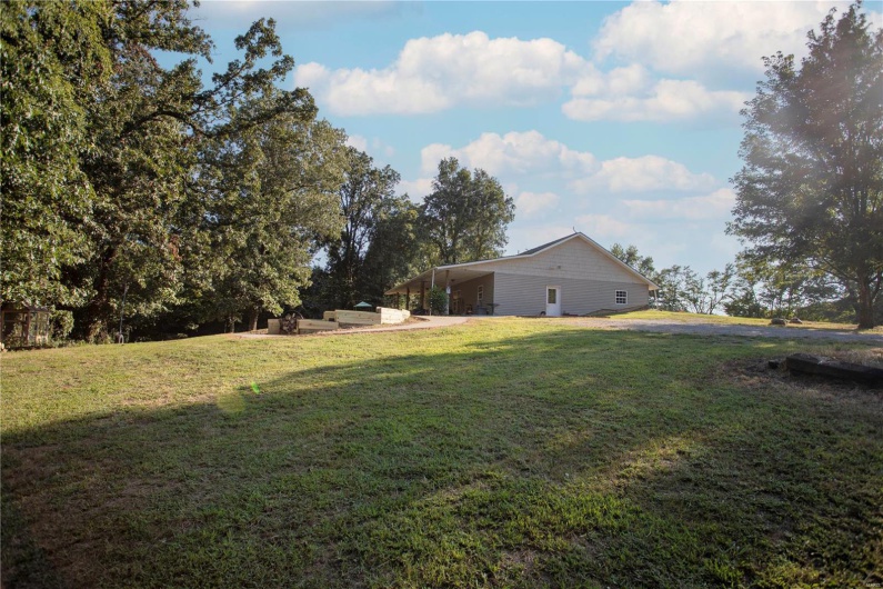 17800 County Road 527, Bloomfield, Missouri 63825, 2 Bedrooms Bedrooms, 10 Rooms Rooms,3 BathroomsBathrooms,Residential,For Sale,County Road 527,MAR24050032