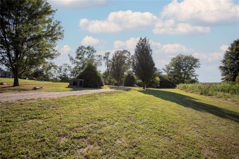17800 County Road 527, Bloomfield, Missouri 63825, 2 Bedrooms Bedrooms, 10 Rooms Rooms,3 BathroomsBathrooms,Residential,For Sale,County Road 527,MAR24050032