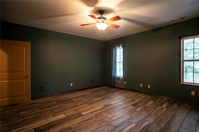 17800 County Road 527, Bloomfield, Missouri 63825, 2 Bedrooms Bedrooms, 10 Rooms Rooms,3 BathroomsBathrooms,Residential,For Sale,County Road 527,MAR24050032