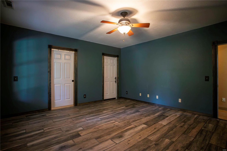 17800 County Road 527, Bloomfield, Missouri 63825, 2 Bedrooms Bedrooms, 10 Rooms Rooms,3 BathroomsBathrooms,Residential,For Sale,County Road 527,MAR24050032