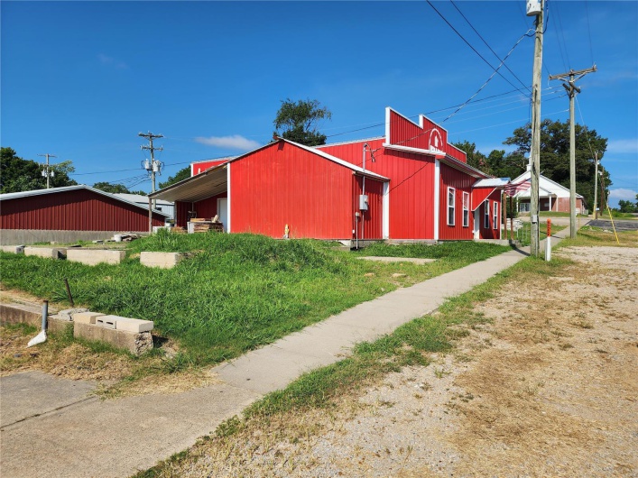 122 W Richardson Ave, Puxico, Missouri 63960, ,Commercial Sale,For Sale,W Richardson Ave,MAR24050213