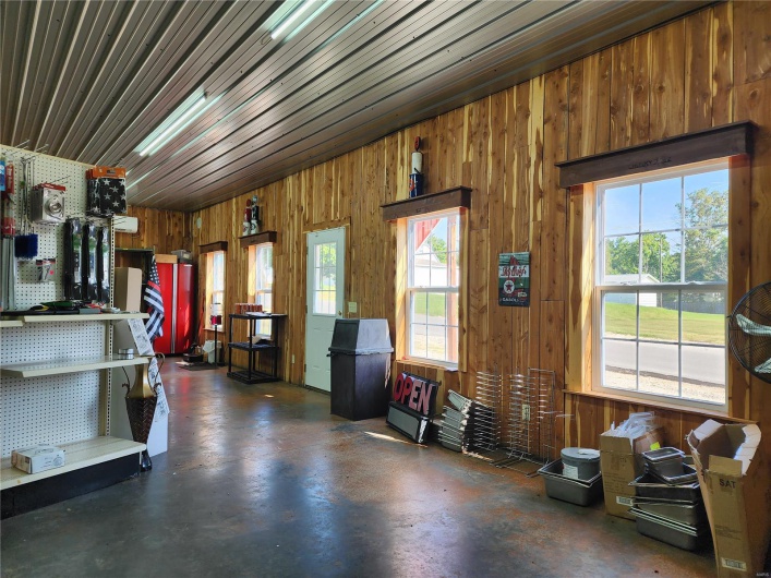 122 W Richardson Ave, Puxico, Missouri 63960, ,Commercial Sale,For Sale,W Richardson Ave,MAR24050213