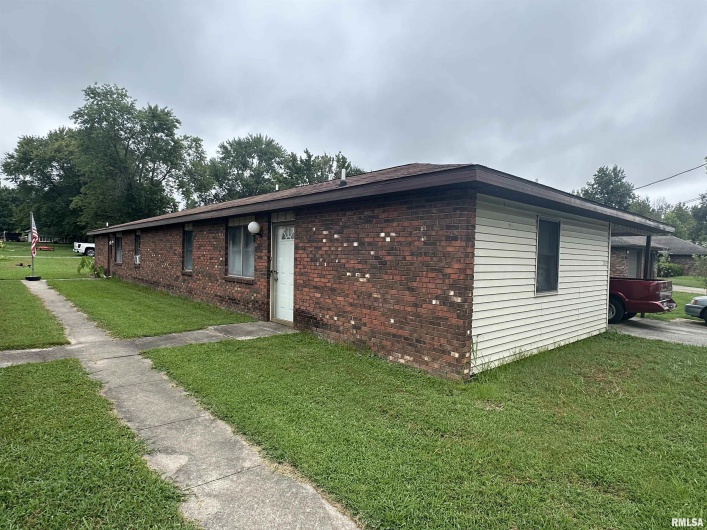 2202 ILLINOIS Avenue, Murphysboro, Illinois 62966, 0 , 0 ,0,Residential Income,For Sale,ILLINOIS,0,RMAEB454637