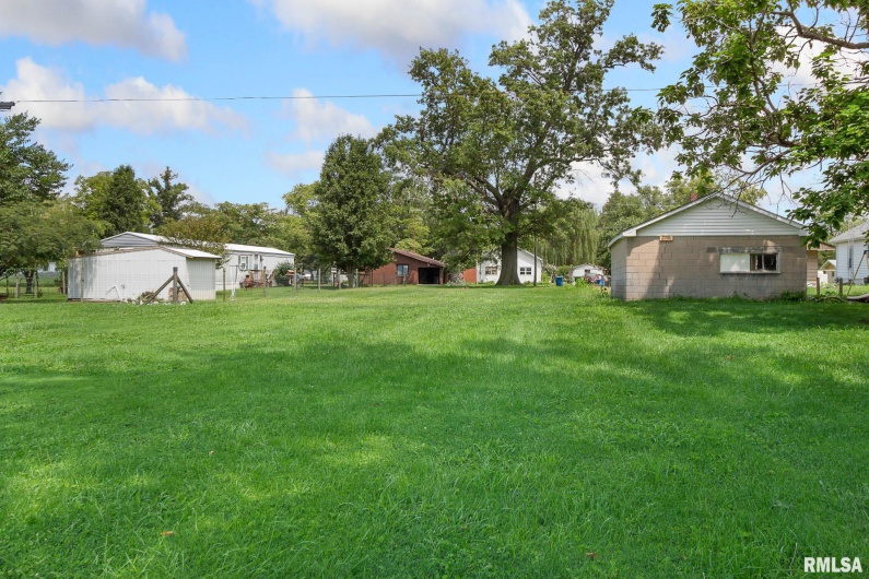 603 UNION Street, Dowell, Illinois 62927, 1 Bedroom Bedrooms, 0 ,1 BathroomBathrooms,Residential,For Sale,UNION,0,RMAQC4255498
