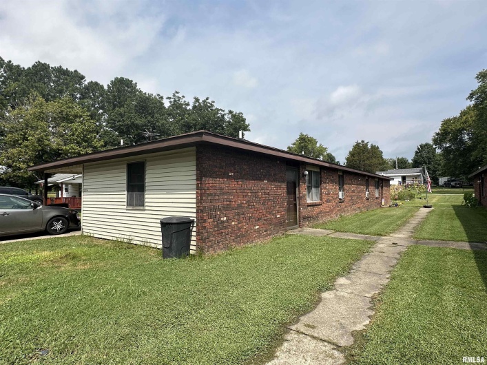 2202 ILLINOIS Avenue, Murphysboro, Illinois 62966, 0 , 0 ,0,Residential Income,For Sale,ILLINOIS,0,RMAEB454698