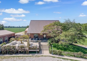 1522 W Market, Red Bud, Illinois 62278, ,Commercial Sale,For Sale,W Market,MAR24051830