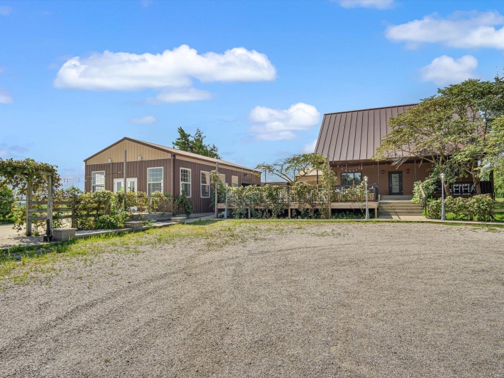 1522 W Market, Red Bud, Illinois 62278, ,Commercial Sale,For Sale,W Market,MAR24051830