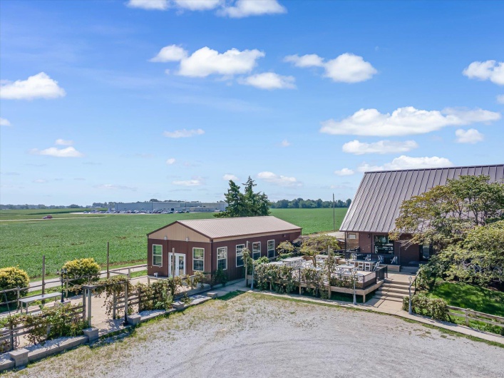 1522 W Market, Red Bud, Illinois 62278, ,Commercial Sale,For Sale,W Market,MAR24051830