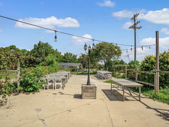 1522 W Market, Red Bud, Illinois 62278, ,Commercial Sale,For Sale,W Market,MAR24051830