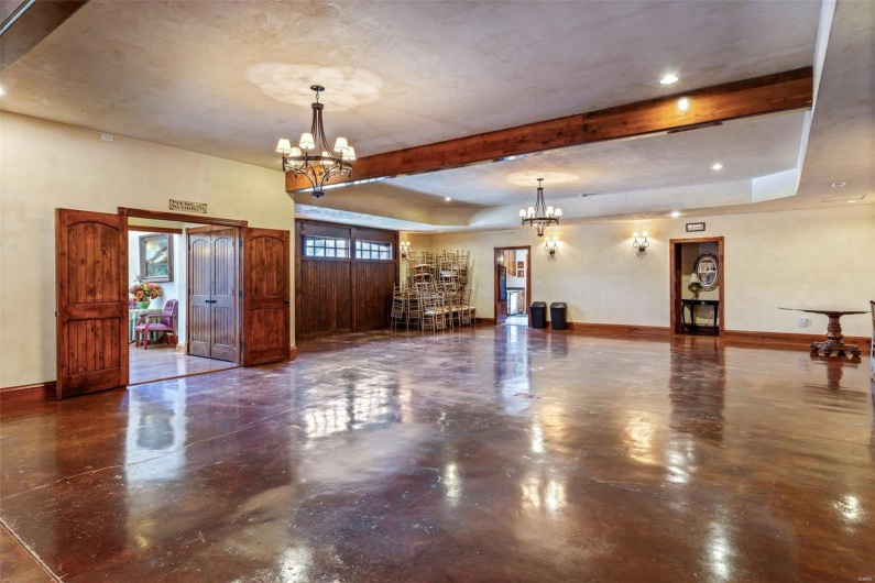 6889 Hwy F, Farmington, Missouri 63640, 3 Bedrooms Bedrooms, 8 Rooms Rooms,4 BathroomsBathrooms,Residential,For Sale,Hwy F,MAR24051300