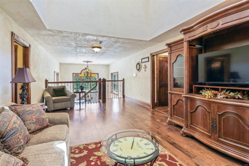 6889 Hwy F, Farmington, Missouri 63640, 3 Bedrooms Bedrooms, 8 Rooms Rooms,4 BathroomsBathrooms,Residential,For Sale,Hwy F,MAR24051300