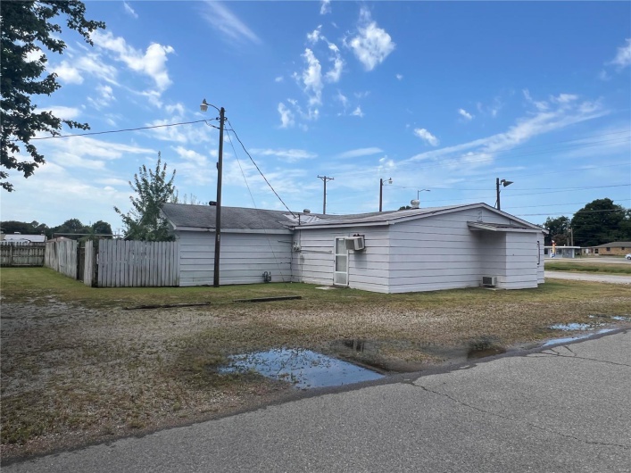 600 Bypass, Kennett, Missouri 63857, ,Commercial Sale,For Sale,Bypass,MAR24052623