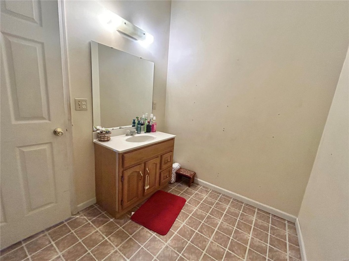 410 Main Street, Red Bud, Illinois 62278, 6 Bedrooms Bedrooms, 10 Rooms Rooms,2 BathroomsBathrooms,Residential,For Sale,Main,MAR24052431