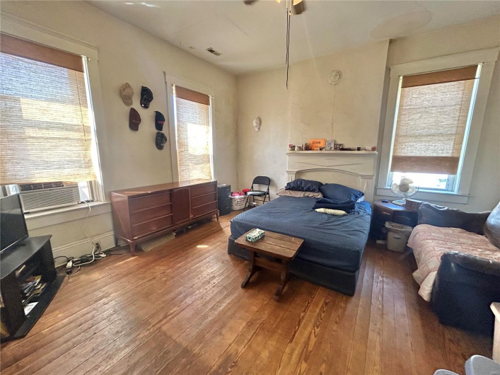 410 Main Street, Red Bud, Illinois 62278, 6 Bedrooms Bedrooms, 10 Rooms Rooms,2 BathroomsBathrooms,Residential,For Sale,Main,MAR24052431