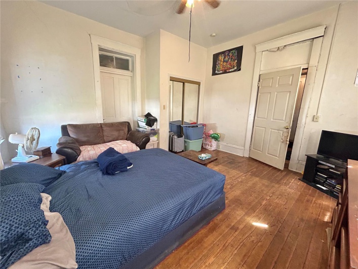 410 Main Street, Red Bud, Illinois 62278, 6 Bedrooms Bedrooms, 10 Rooms Rooms,2 BathroomsBathrooms,Residential,For Sale,Main,MAR24052431