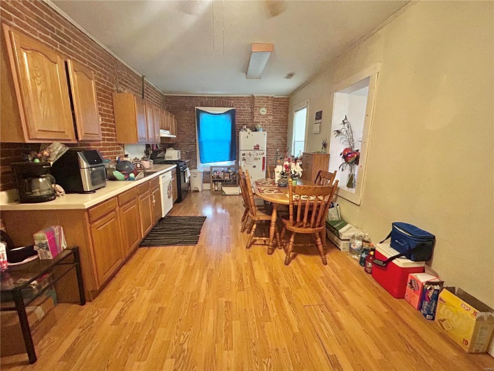 410 Main Street, Red Bud, Illinois 62278, 6 Bedrooms Bedrooms, 10 Rooms Rooms,2 BathroomsBathrooms,Residential,For Sale,Main,MAR24052431