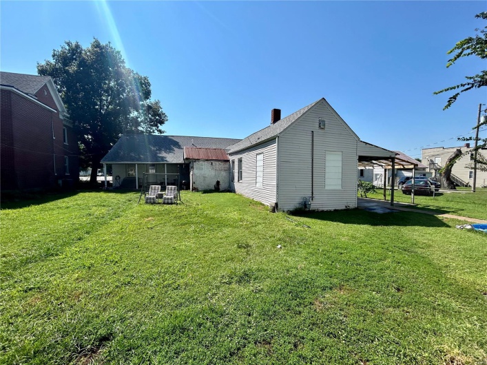 410 Main Street, Red Bud, Illinois 62278, 6 Bedrooms Bedrooms, 10 Rooms Rooms,2 BathroomsBathrooms,Residential,For Sale,Main,MAR24052431