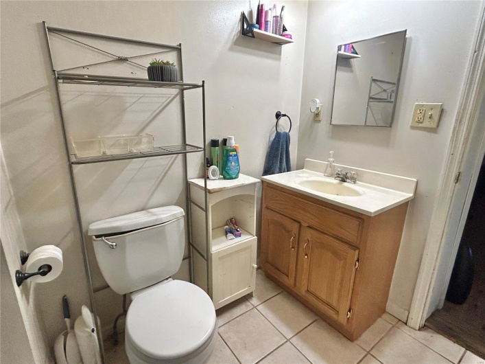 410 Main Street, Red Bud, Illinois 62278, 6 Bedrooms Bedrooms, 10 Rooms Rooms,2 BathroomsBathrooms,Residential,For Sale,Main,MAR24052431