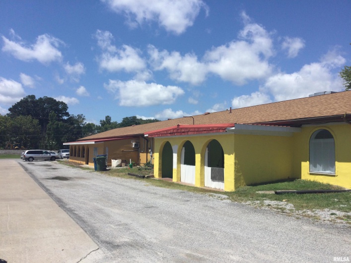 220 FRONT Street, Cobden, Illinois 62920, 0 , 0 ,0,Commercial Sale,For Sale,FRONT,0,RMAEB454764