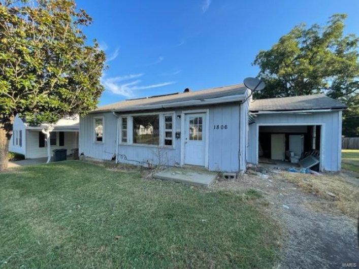 1806 William Ave, Cape Girardeau, Missouri 63703, 2 Bedrooms Bedrooms, 4 Rooms Rooms,1 BathroomBathrooms,Residential,For Sale,William Ave,MAR24052981