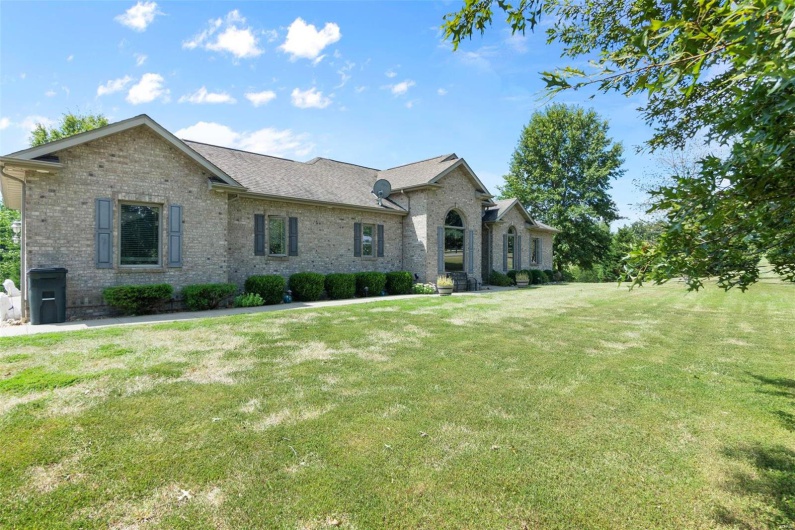 1207 County Road 649, Cape Girardeau, Missouri 63701, 4 Bedrooms Bedrooms, 9 Rooms Rooms,3 BathroomsBathrooms,Residential,For Sale,County Road 649,MAR24053005