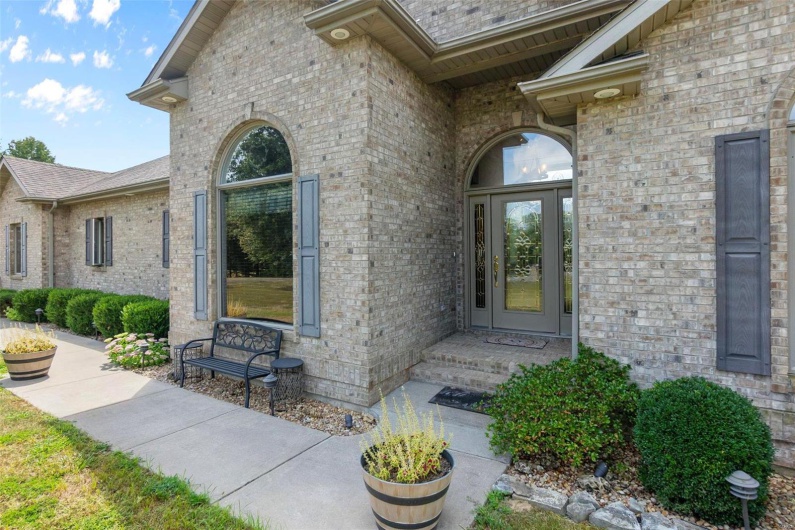 1207 County Road 649, Cape Girardeau, Missouri 63701, 4 Bedrooms Bedrooms, 9 Rooms Rooms,3 BathroomsBathrooms,Residential,For Sale,County Road 649,MAR24053005