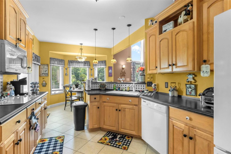 1207 County Road 649, Cape Girardeau, Missouri 63701, 4 Bedrooms Bedrooms, 9 Rooms Rooms,3 BathroomsBathrooms,Residential,For Sale,County Road 649,MAR24053005