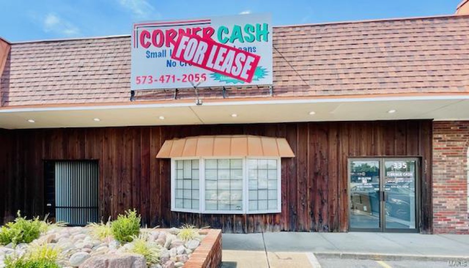 335 Main Street, Sikeston, Missouri 63801, ,Commercial Lease,For Sale,Main,MAR24054635
