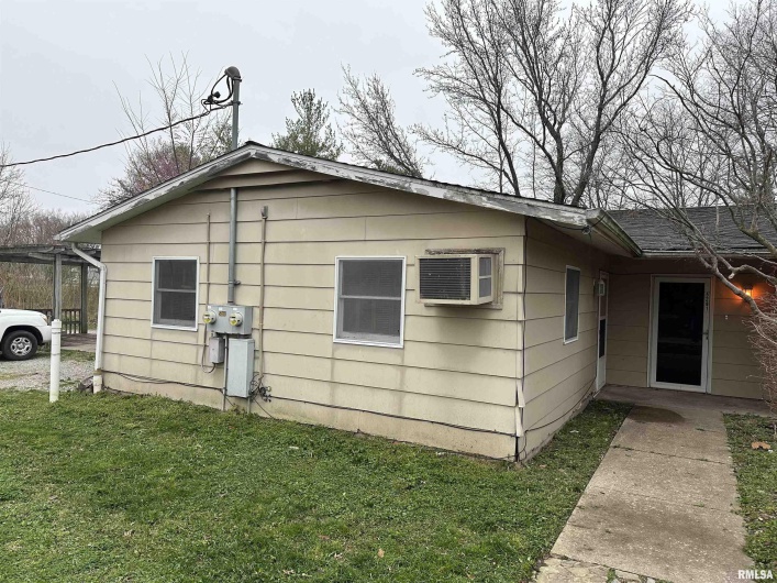 5281-5287 COUNTRY CLUB Road, Murphysboro, Illinois 62966, 0 , 0 ,0,Residential Income,For Sale,COUNTRY CLUB,0,RMAEB454876