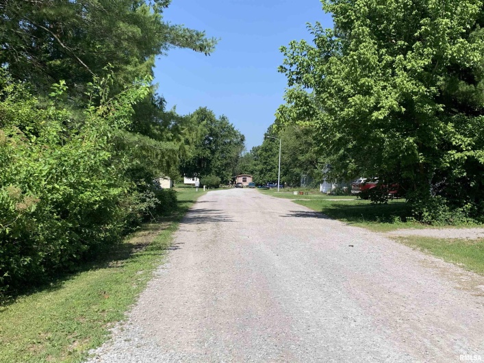 5281-5287 COUNTRY CLUB Road, Murphysboro, Illinois 62966, 0 , 0 ,0,Residential Income,For Sale,COUNTRY CLUB,0,RMAEB454877