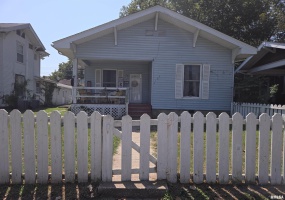 2103 WALNUT Street, Murphysboro, Illinois 62966, 4 Bedrooms Bedrooms, 0 ,2 BathroomsBathrooms,Residential,For Sale,WALNUT,0,RMAEB454888