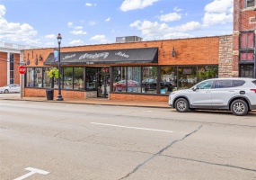 2 Columbia Street, Farmington, Missouri 63640, ,Commercial Sale,For Sale,Columbia,MAR24054258