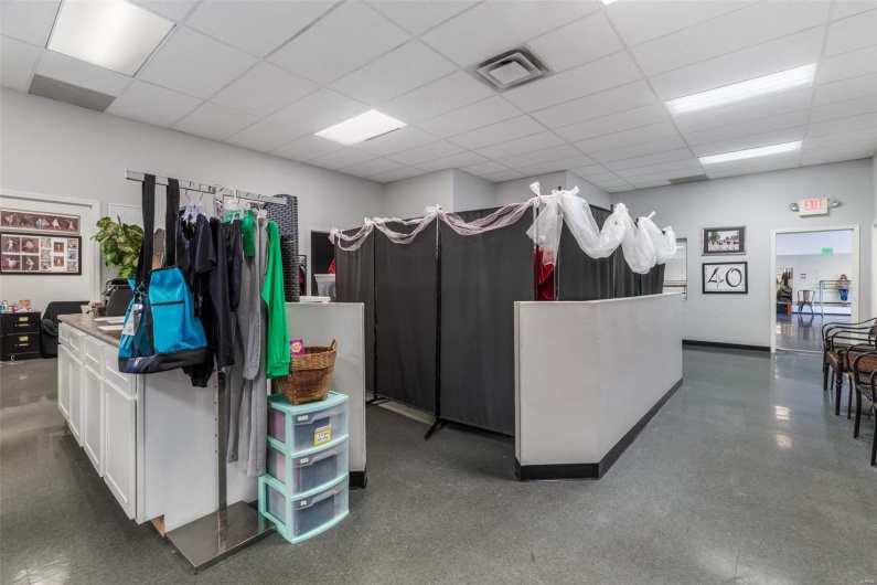 2 Columbia Street, Farmington, Missouri 63640, ,Commercial Sale,For Sale,Columbia,MAR24054258