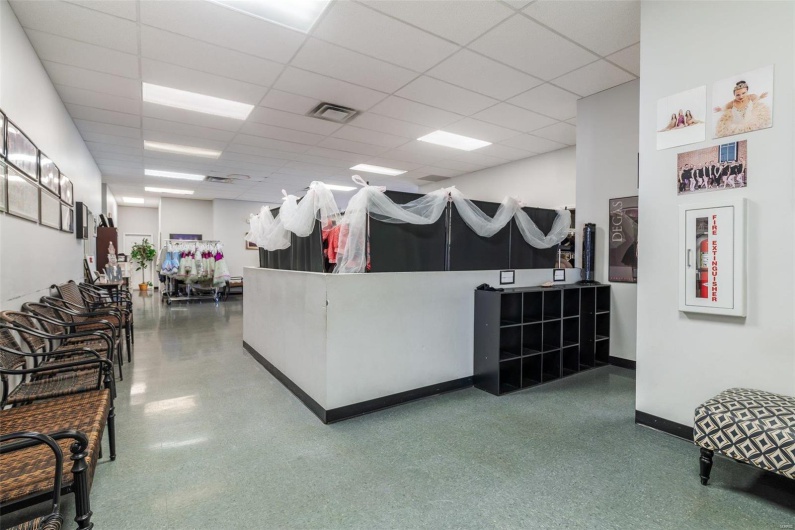 2 Columbia Street, Farmington, Missouri 63640, ,Commercial Sale,For Sale,Columbia,MAR24054258