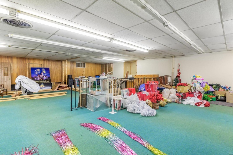 2 Columbia Street, Farmington, Missouri 63640, ,Commercial Sale,For Sale,Columbia,MAR24054258