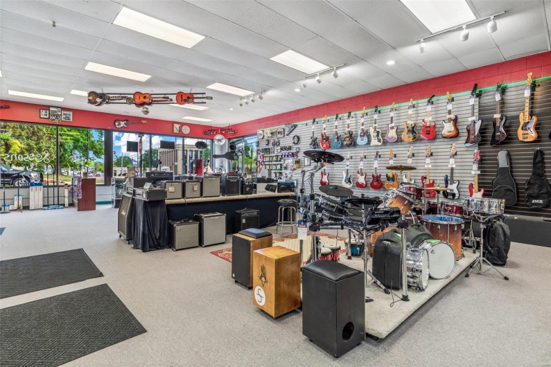 2 Columbia Street, Farmington, Missouri 63640, ,Commercial Sale,For Sale,Columbia,MAR24054258