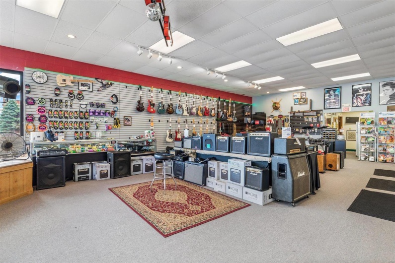 2 Columbia Street, Farmington, Missouri 63640, ,Commercial Sale,For Sale,Columbia,MAR24054258