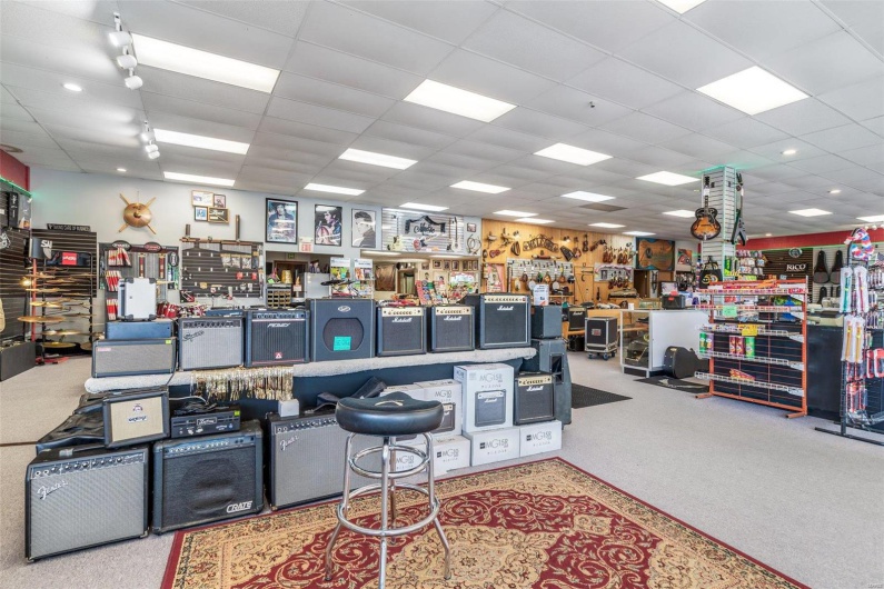 2 Columbia Street, Farmington, Missouri 63640, ,Commercial Sale,For Sale,Columbia,MAR24054258