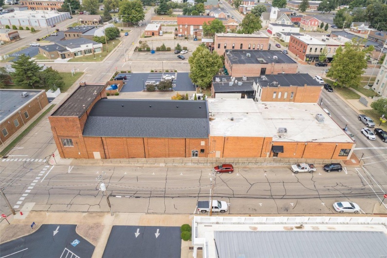 2 Columbia Street, Farmington, Missouri 63640, ,Commercial Sale,For Sale,Columbia,MAR24054258
